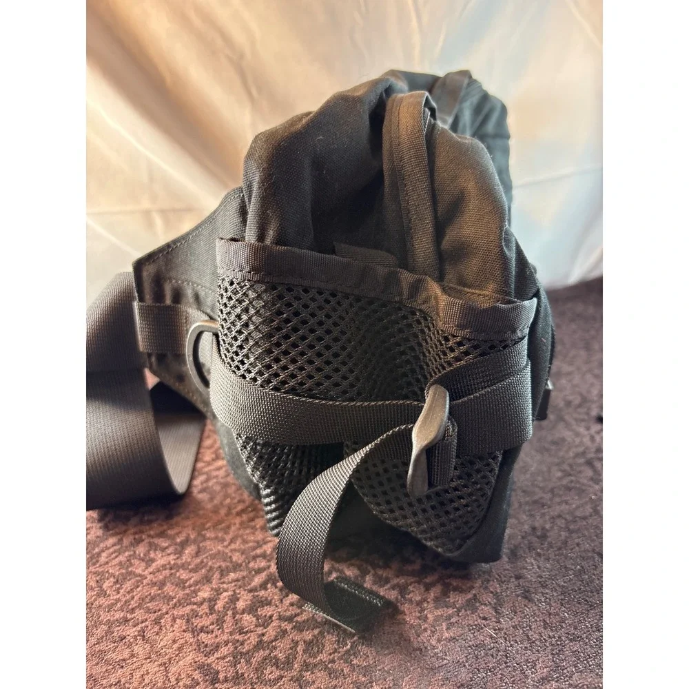 The North Face Black Lumbar Fanny Pack Waist Bag Hiking Travel Mesh Pockets